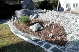 Anlage mit Garten Rinden Dekor