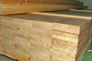 bretter-gehobelt-laerche-natur-holz-heckele