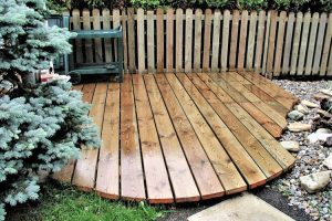 holzterrasse-kesseldruckimpraegniert-gartenterrasse-holz-heckele